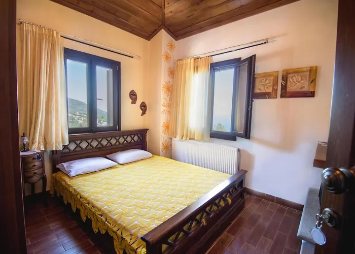 Traditional 4 Epoches Πανσιόν Ζαγορά